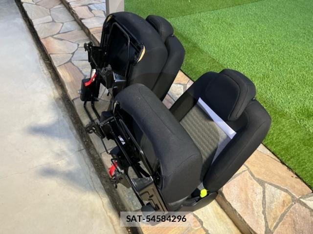 Citroen BERLINGO 2023-09 8365133-5