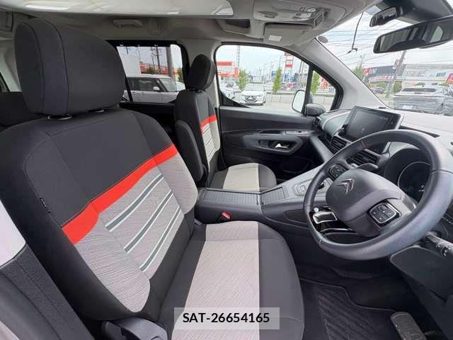 Citroen BERLINGO 2023-08 8561415-13