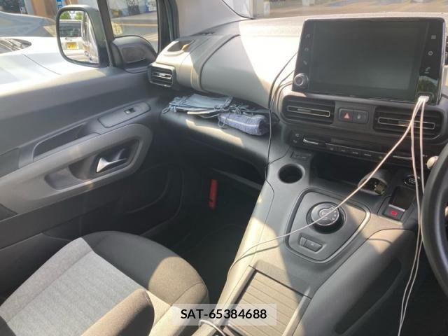 Citroen BERLINGO 2021-11 8658413-17