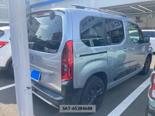 Citroen BERLINGO 2021-11 8658413-3