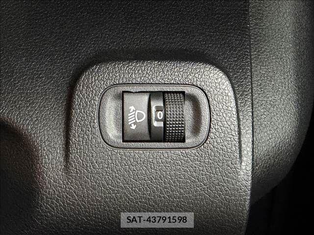 Citroen BERLINGO 2023-07 8828225-16