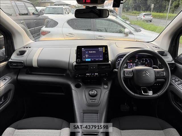 Citroen BERLINGO 2023-07 8828225-1