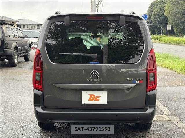 Citroen BERLINGO 2023-07 8828225-22