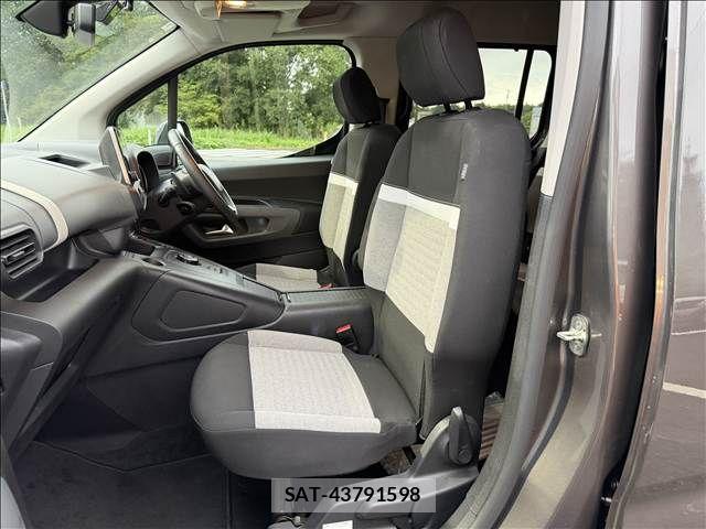 Citroen BERLINGO 2023-07 8828225-24