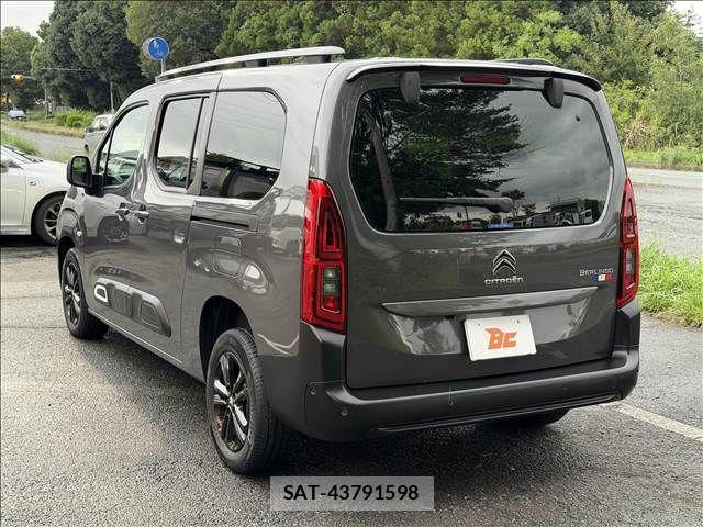 Citroen BERLINGO 2023-07 8828225-7
