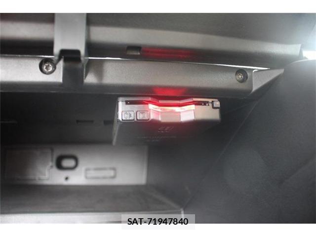 Citroen BERLINGO 2021-05 8870638-3