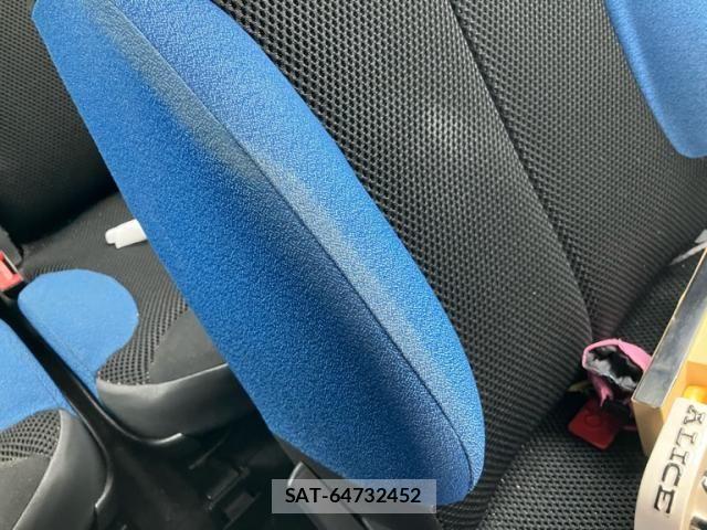 Citroen C2 2006-03 8354129-13