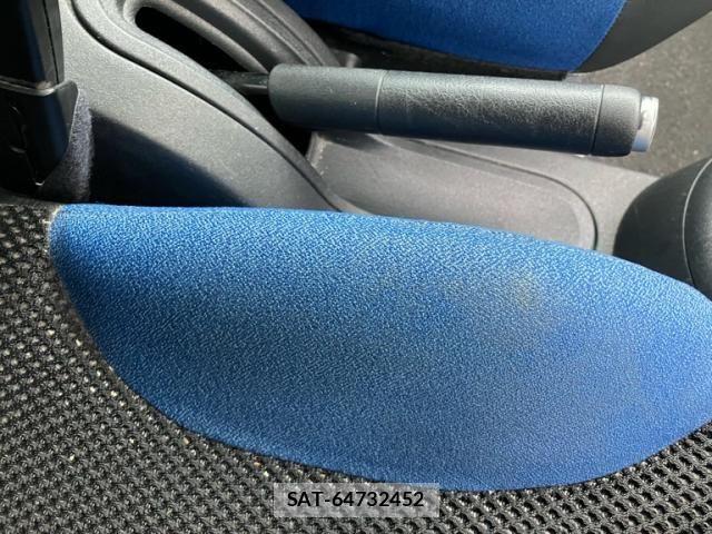 Citroen C2 2006-03 8354129-14