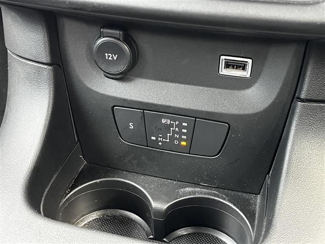 Citroen C3 2021-08 1823204-26
