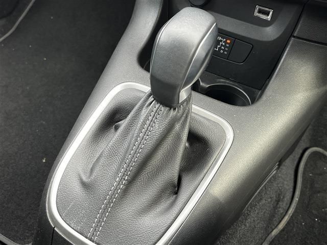 Citroen C3 2021-08 1823204-27