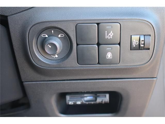 Citroen C3 2018-08 4638355-12
