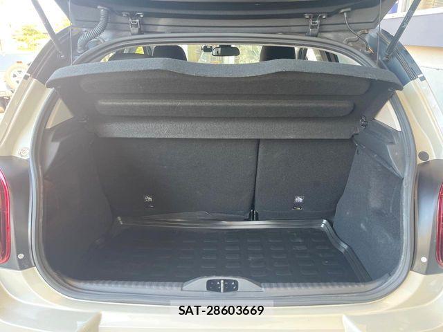 Citroen C3 2019-03 5862082-8
