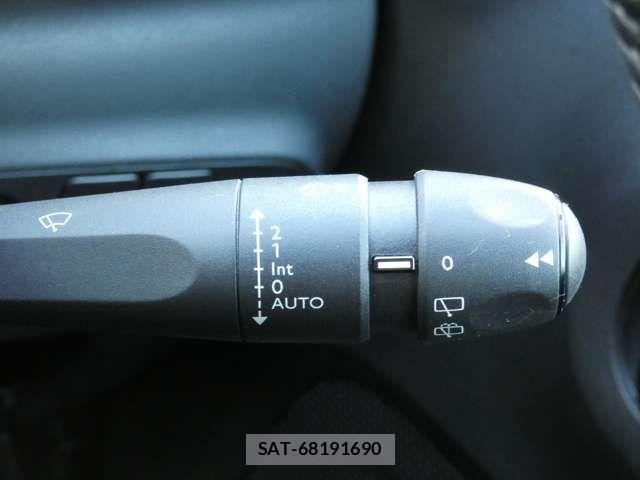 Citroen C3 2021-06 7499900-10