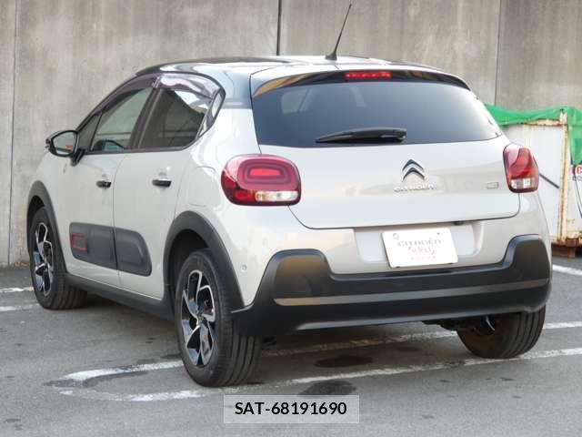 Citroen C3 2021-06 7499900-1