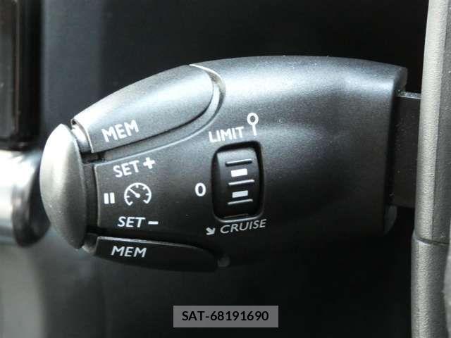 Citroen C3 2021-06 7499900-8