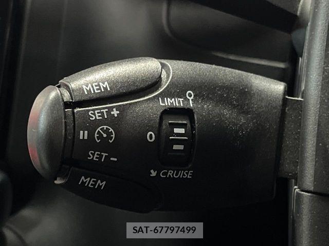 Citroen C3 2017-08 7960941-6
