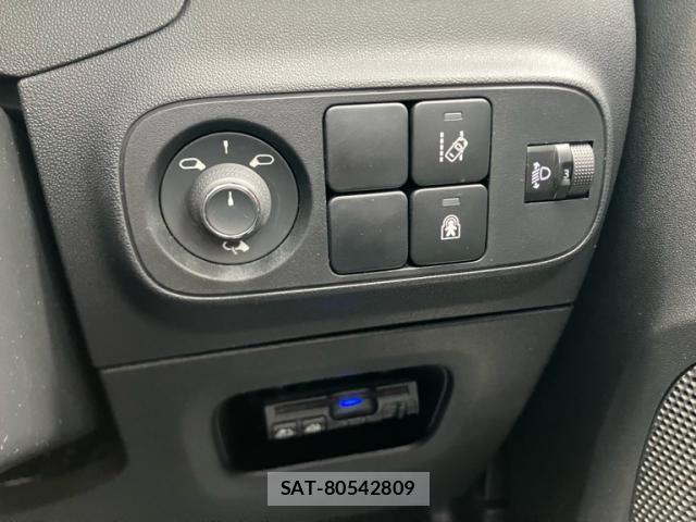 Citroen C3 2018-04 8034826-18