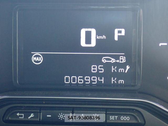 Citroen C3 2018-09 8206835-12
