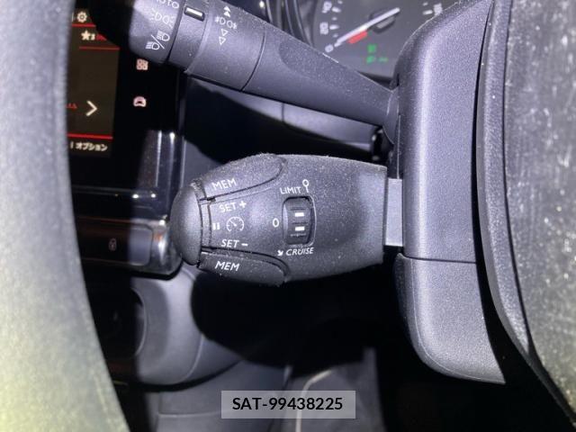 Citroen C3 2018-10 8206836-11