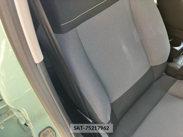 Citroen C3 2018-10 8371518-25