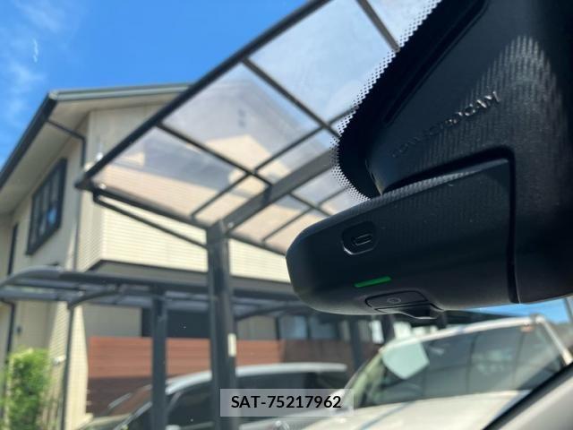 Citroen C3 2018-10 8371518-26