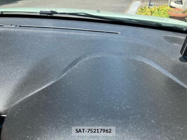 Citroen C3 2018-10 8371518-27