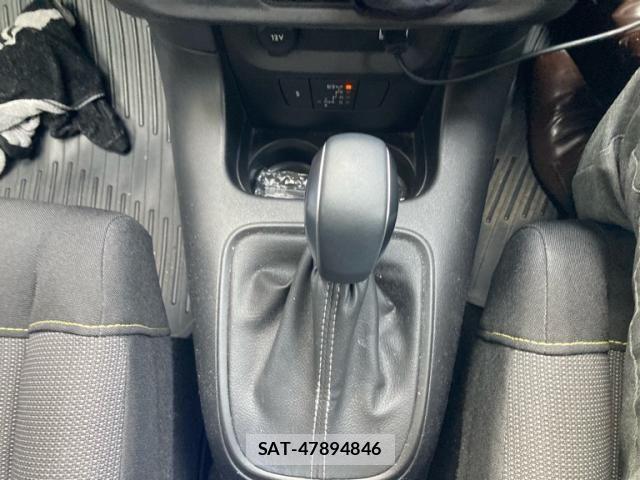 Citroen C3 2021-11 8879097-24