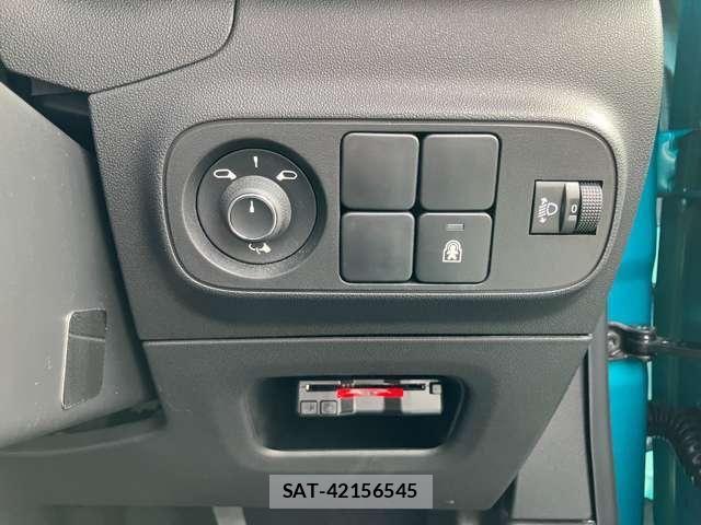 Citroen C3 2022-06 8883417-15