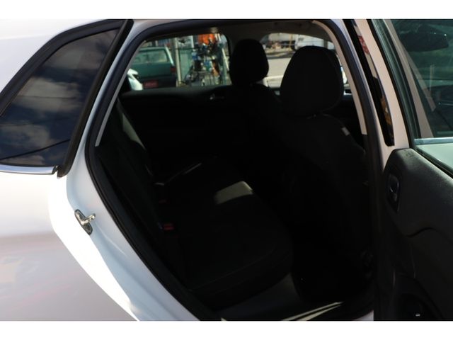 Citroen C4 2018-01 1330055-11