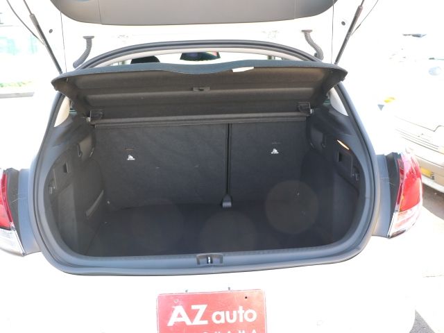Citroen C4 2018-01 1330055-14