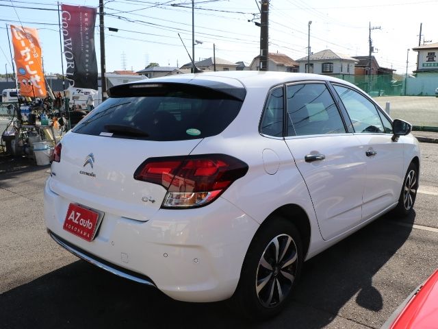 Citroen C4 2018-01 1330055-2