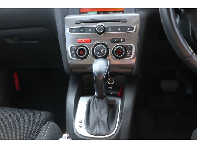 Citroen C4 2018-01 1330055-5
