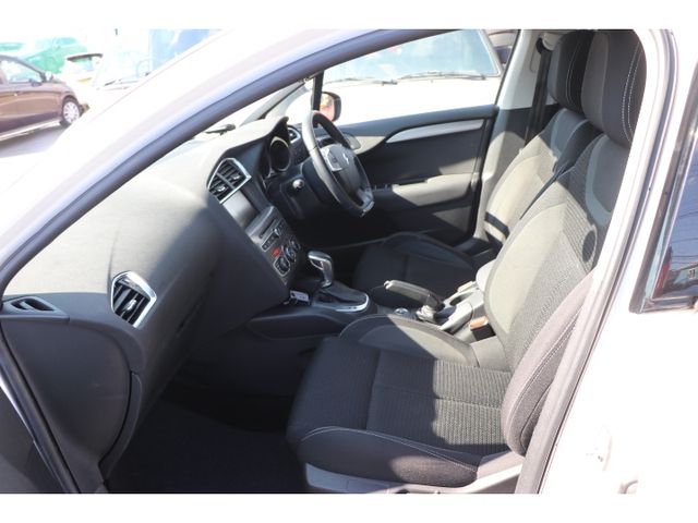 Citroen C4 2018-01 1330055-7
