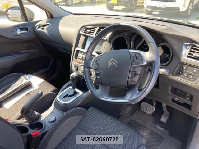 Citroen C4 2015-12 7216093-11
