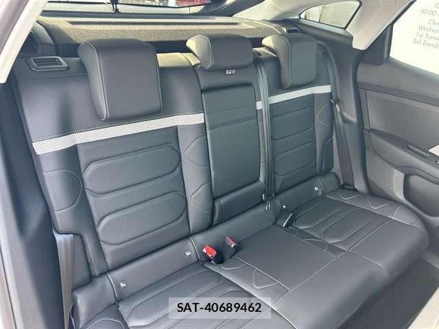 Citroen C4 2023-06 7721889-13