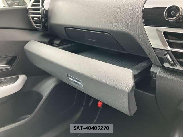Citroen C4 2026-06 8354143-17