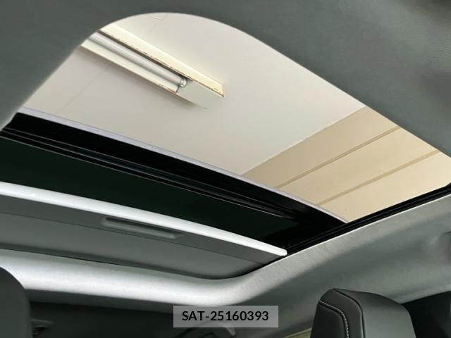 Citroen C4 2022-06 8658418-19