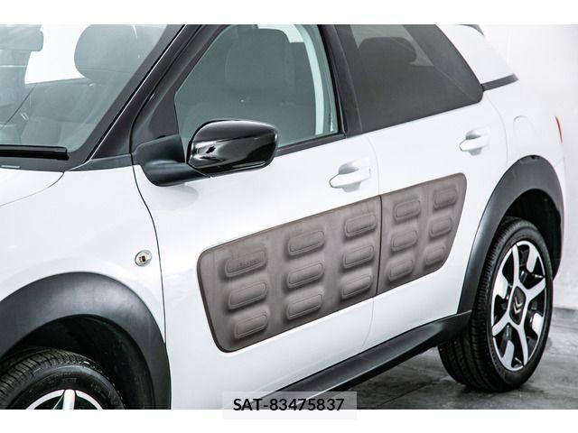 Citroen C4 2017-06 8206840-16