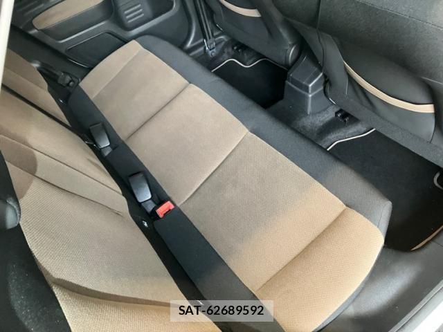 Citroen C4 2017-04 8335228-13