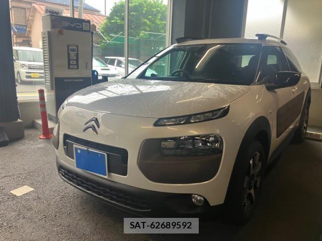 Citroen C4 2017-04 8335228-1