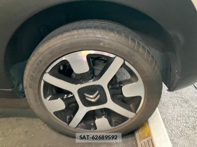 Citroen C4 2017-04 8335228-5