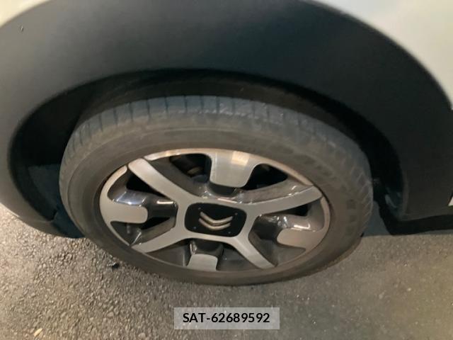 Citroen C4 2017-04 8335228-8