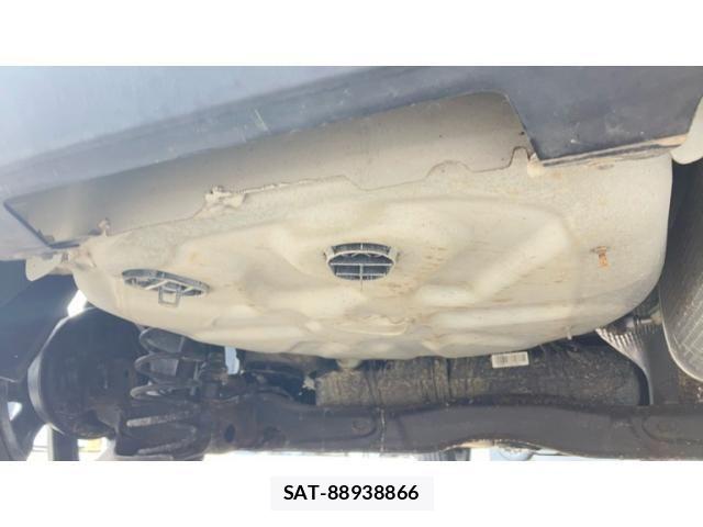 Citroen C4 2017-06 8335229-21