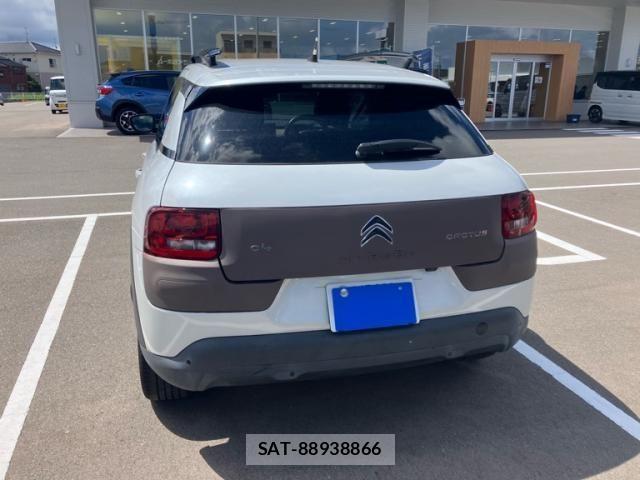 Citroen C4 2017-06 8335229-2