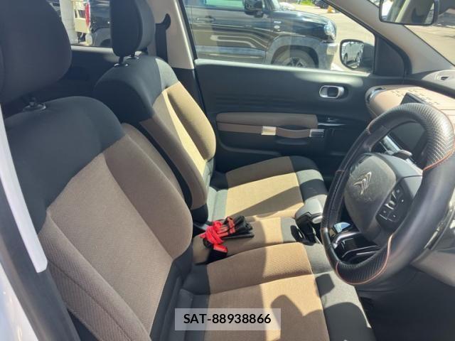 Citroen C4 2017-06 8335229-6