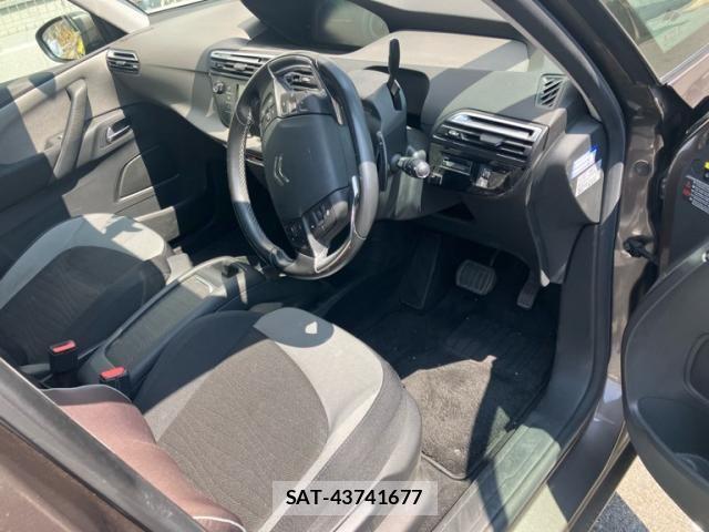 Citroen C4 PICASSO 2015-05 6903238-9