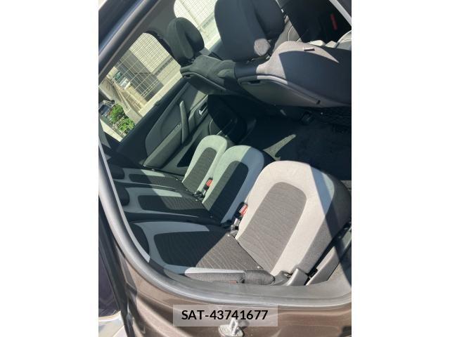 Citroen C4 PICASSO 2015-05 6903238-23