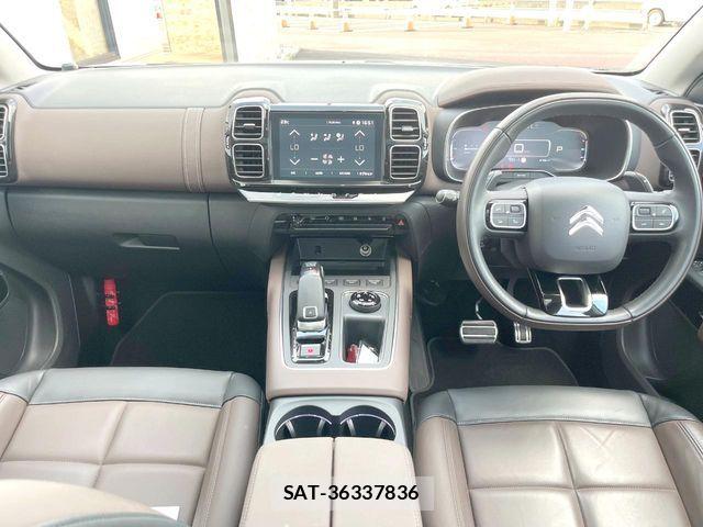 Citroen C5 2019-06 6611047-1