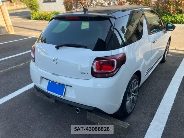 Citroen DS3 2015-08 6903242-6