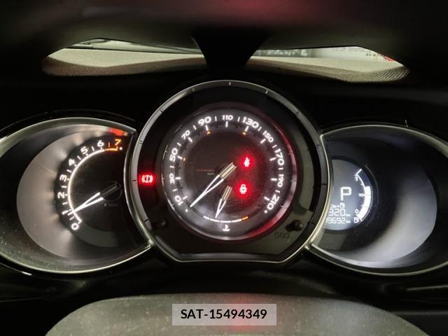 Citroen DS3 2013-08 7326216-11